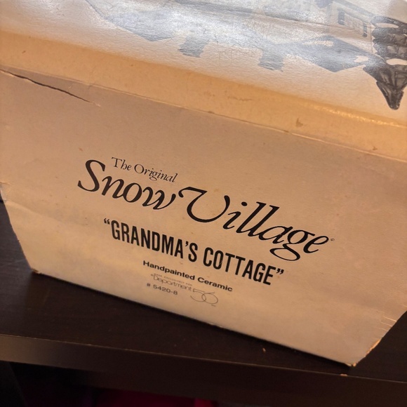Vintage Department 56 Snow Village Grandma's Cottage #54208 - Picture 13 of 13
